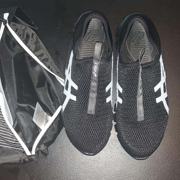 ASICS. - Picture 2 of 2